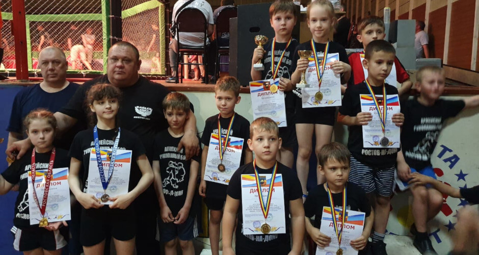 Воспитанники СК «Суворов» заняли третье место в общекомандном зачёте в региональном турнире по рукопашному бою.